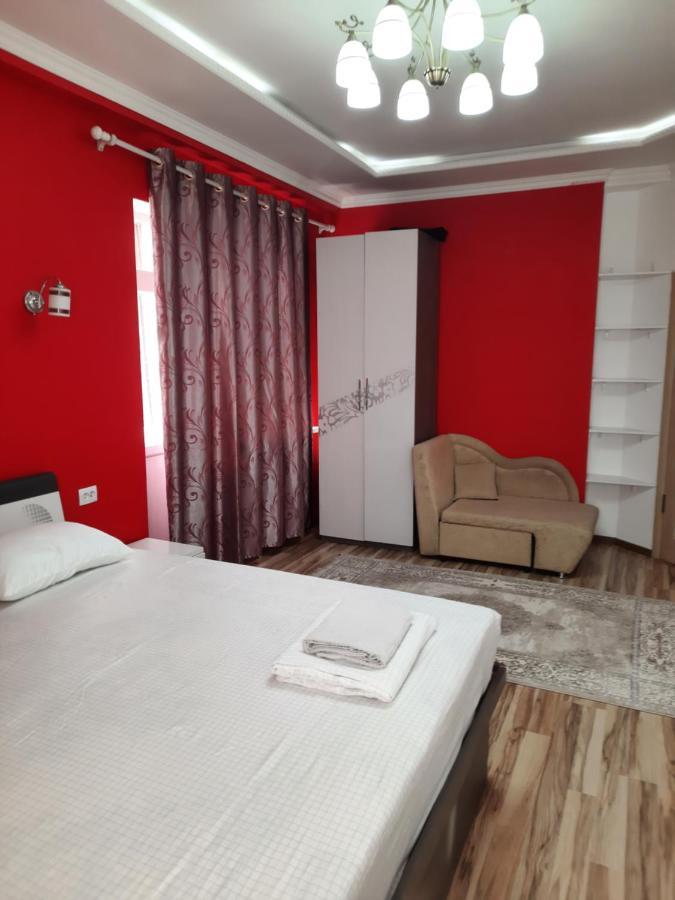 Diplomat Apartments Bishkek Luaran gambar
