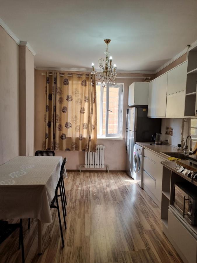 Diplomat Apartments Bishkek Luaran gambar