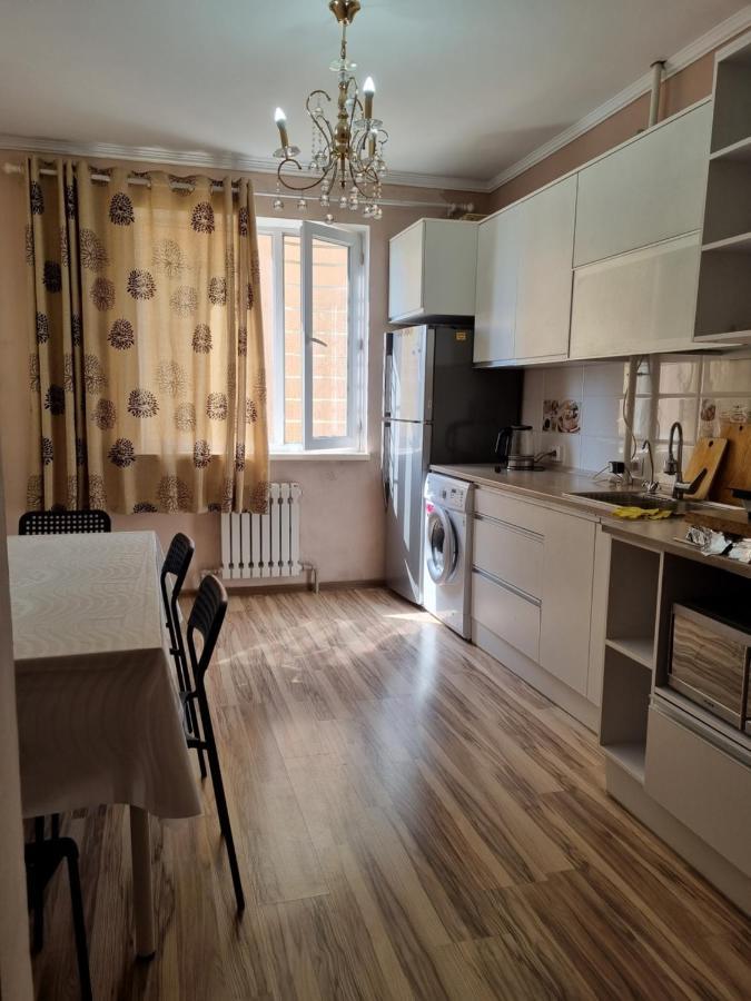 Diplomat Apartments Bishkek Luaran gambar